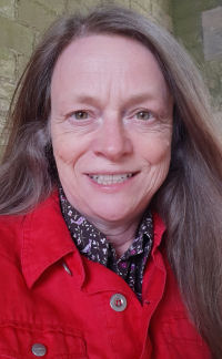 Dorothy Floyd BA - professional entomologist and owner of Small-Life Supplies