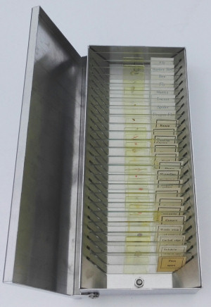 Aluminium microscope slide box fully open Aluminium microscope slide box fully open
